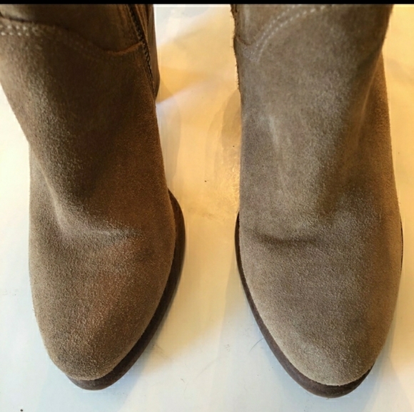 UGG boots - Picture 5 of 9